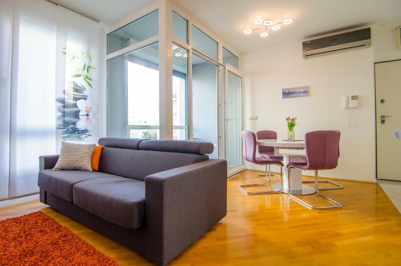 Split Apartment Sinisa Exterior photo