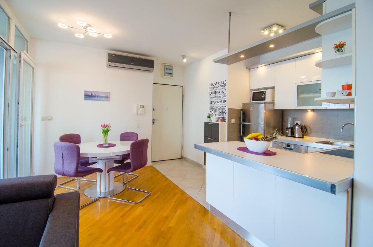 Split Apartment Sinisa Exterior photo